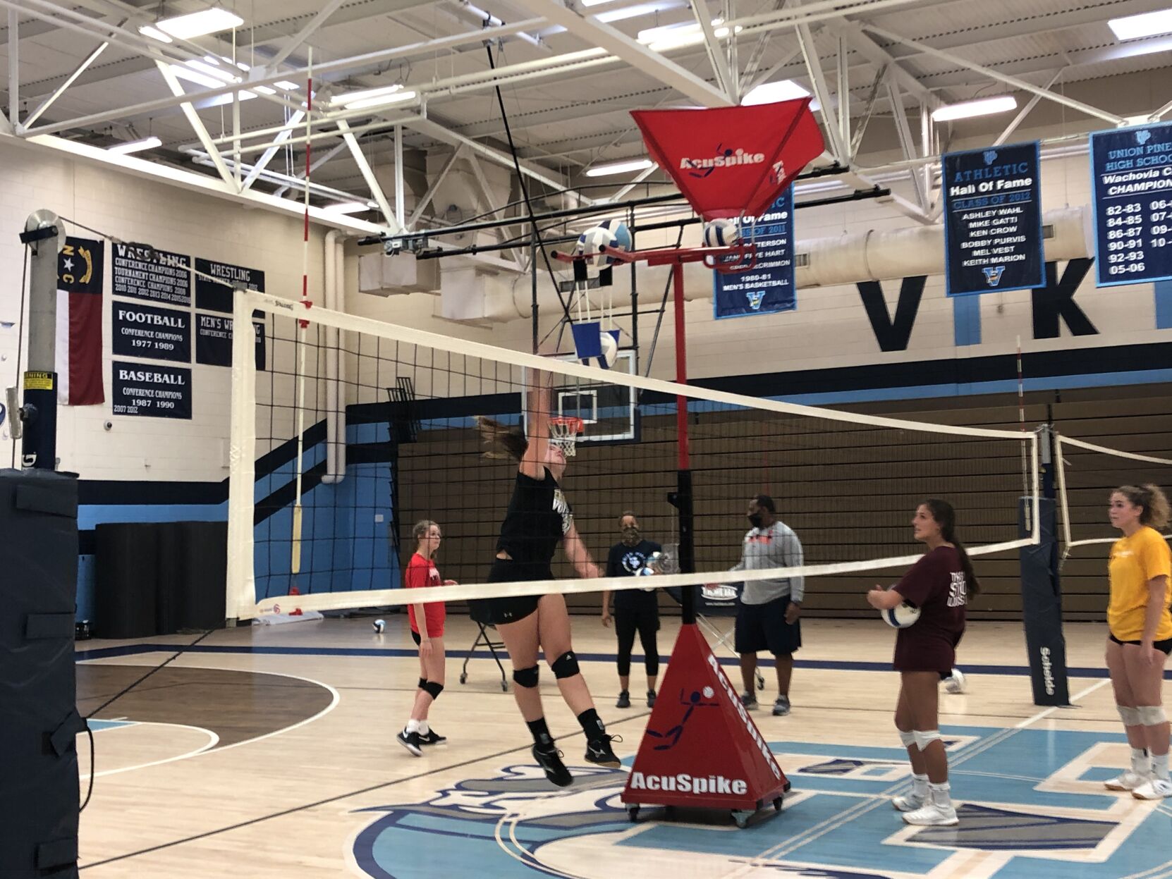 UP Volleyball.jpg